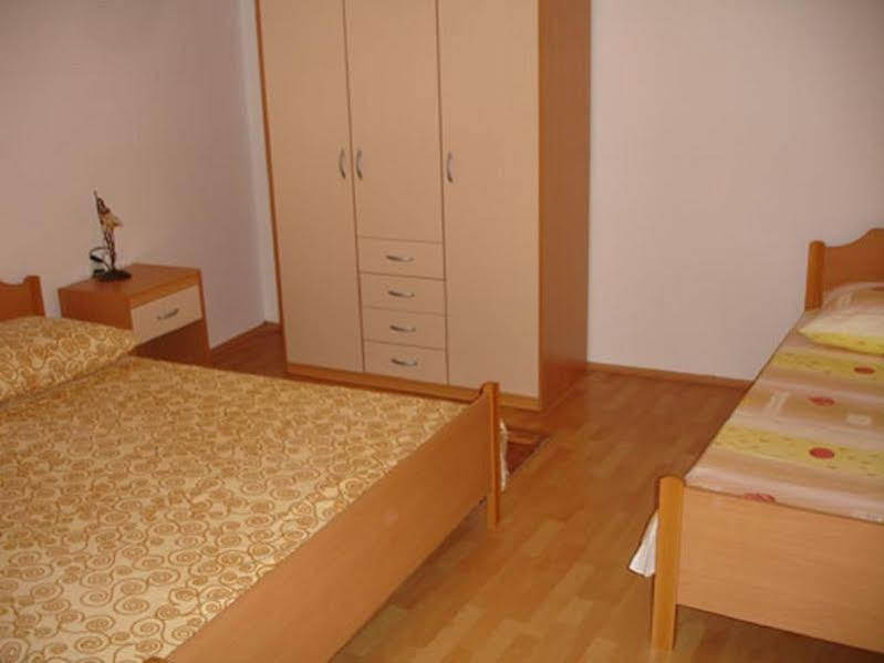 Peruzovic Rooms&Apartments Split Buitenkant foto
